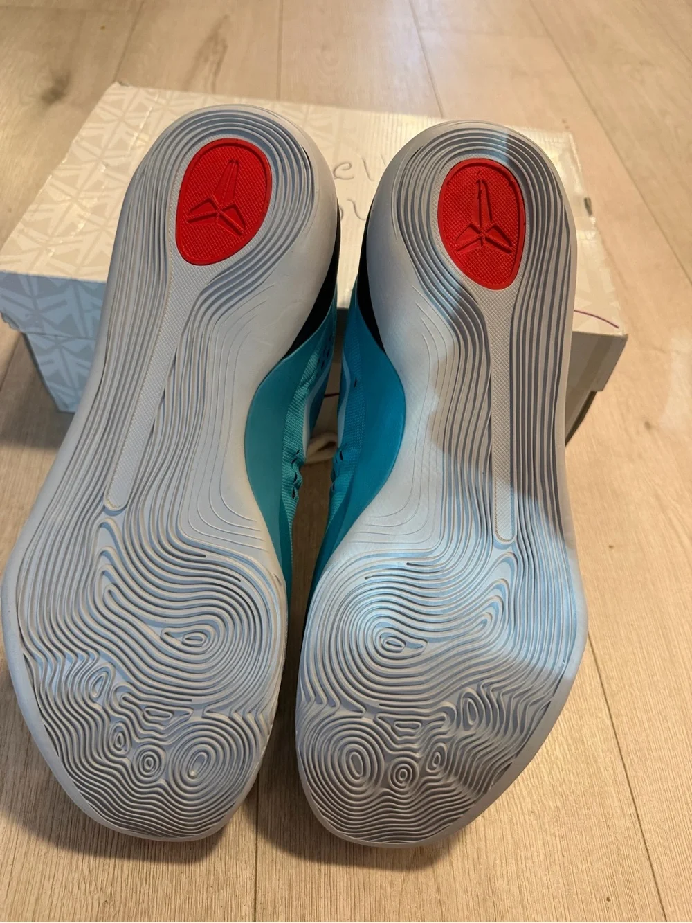 N/A nike kobe